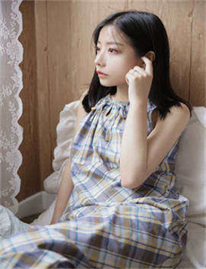 《女人打开腿让男人进来的小说-日产2021免费一区》
