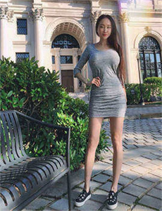 《西北偏北八块腹肌双龙视频-婷婷就要干》